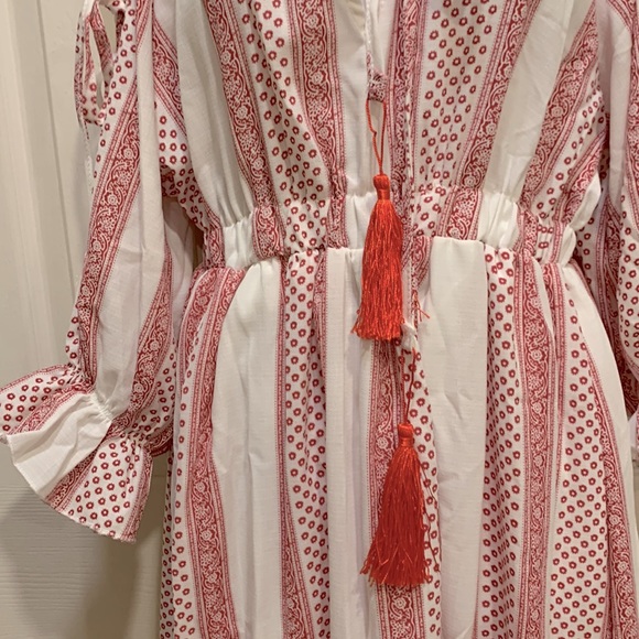Red/White Vertical Striped Dress ❤️New Listing❤️ - Picture 4 of 10